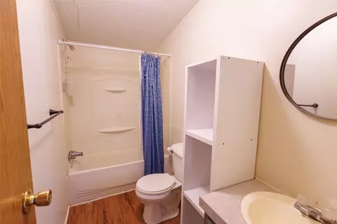 Bath - 259 Seminole Ave, Corry, PA 16407 photo 3 of 4
