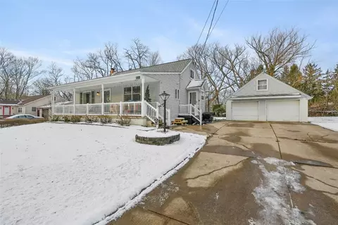 9114 Shadduck Rd, Mckean, PA 16426
