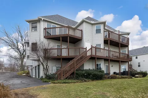 634 W 2nd St #205, Erie, PA 16507