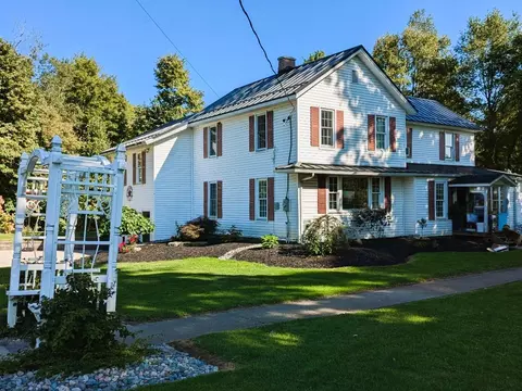 12548 Fauncetown Rd, Townville, PA 16360