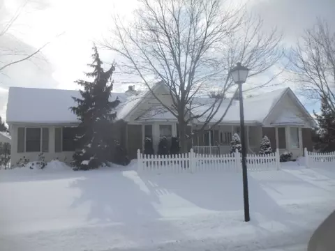 5029 Westbury Farms Dr, Millcreek, PA 16506