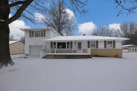 823 Walbridge Rd, Erie, PA 16511