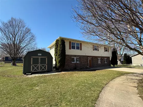 49 Crestwood Ln, North East, PA 16428