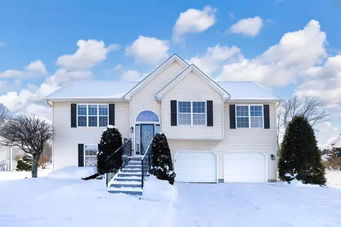 11169 Maple Dr, North East, PA 16428