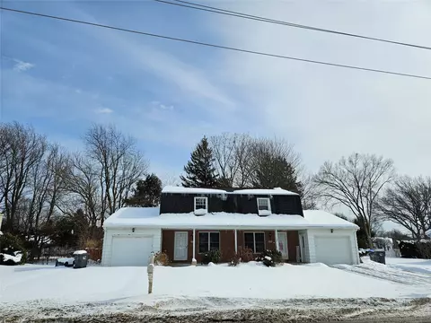 4551 W Lake Rd, Erie, PA 16505