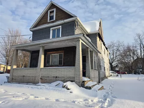 737 E 12th St, Erie, PA 16503
