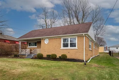 1013 W Gore Rd, Erie, PA 16509