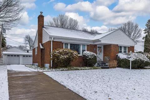 223 Colorado Dr, Erie, PA 16505