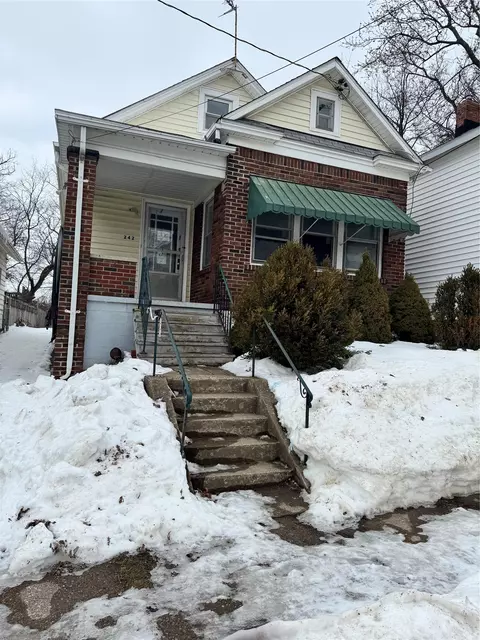 242 E 32 St, Erie, PA 16504