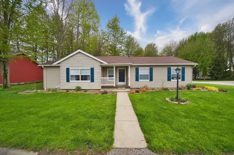 5314 Champagne Ct, Girard, PA 16417
