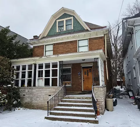 553 W 9th St, Erie, PA 16502