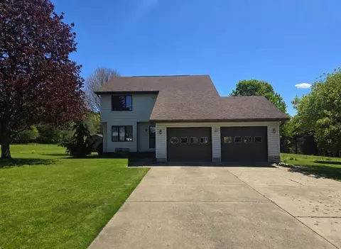 156 E Main St, Columbus, PA 16405