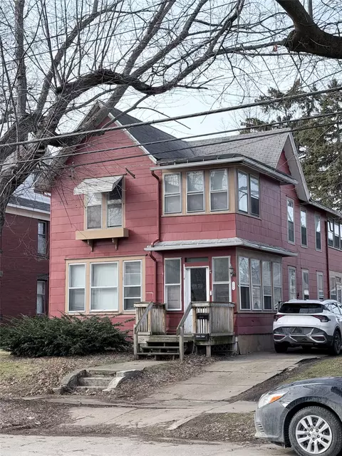 1044 W 8th St, Erie, PA 16502