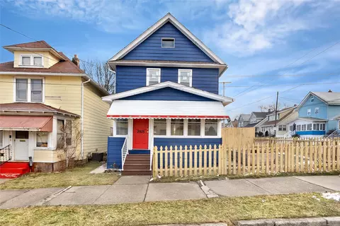 2925 Pennsylvania Ave, Erie, PA 16504