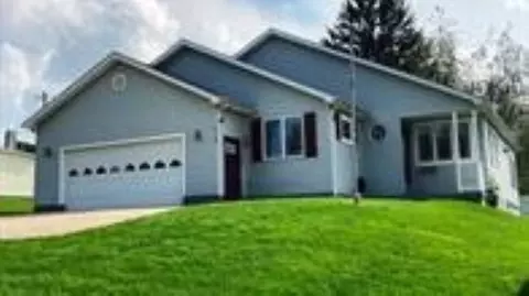 4138 Stanton St, Erie, PA 16510
