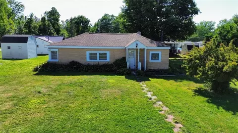2134 Knoll Ave, Erie, PA 16510
