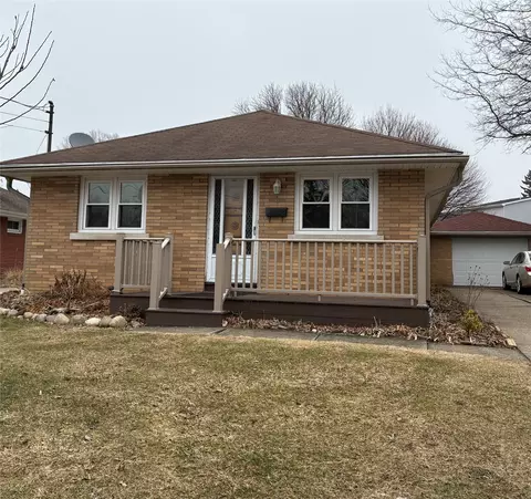 415 Putnam Dr, Erie, PA 16511