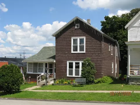 122 4th Ave, Corry, PA 16407