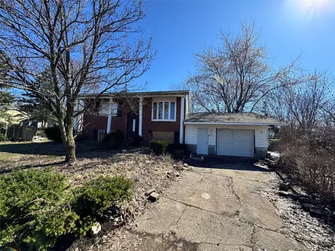 2333 Woodlawn Ave, Erie, PA 16510