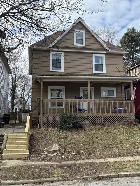 222 Poplar St, Erie, PA 16507