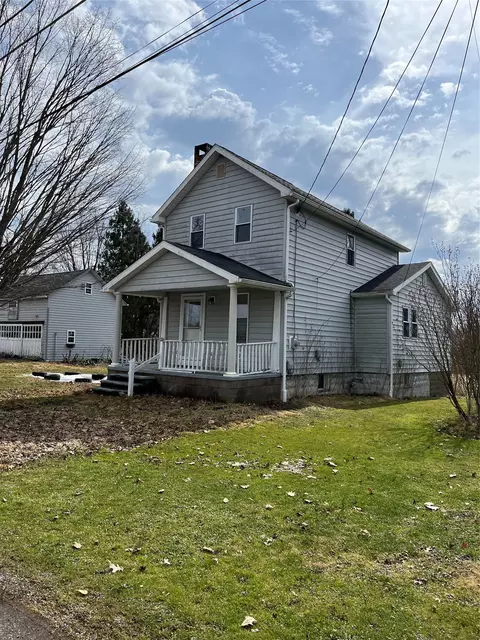 314 W Pine St, Espyville, PA 16424