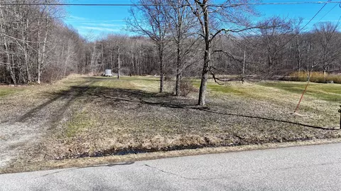 20704 Peters Rd, Saegertown, PA 16433