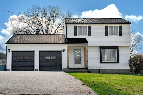 3917 Station Rd, Erie, PA 16510