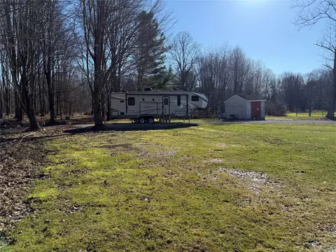 2133 Marblehead Dr, Jamestown, PA 16134