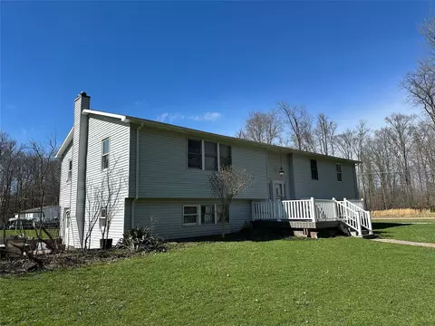 8789 Puritan Ln, Linesville, PA 16424