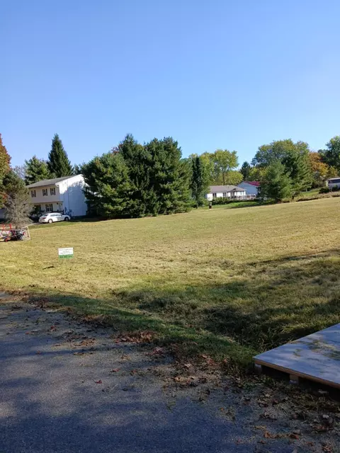 Hartman Road, Erie, PA 16510