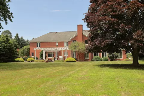 4969 Wolf Rd, Erie, PA 16505