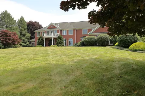 4969 Wolf Rd, Erie, PA 16505