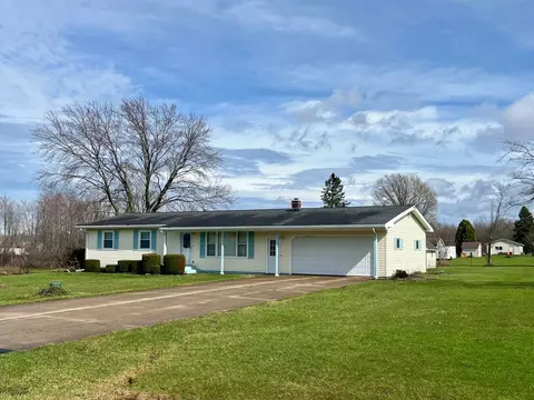 5475 Frederick Dr, Erie, PA 16510