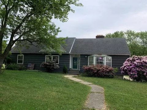 2515 Zimmerly Rd, Erie, PA 16506