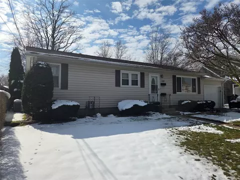 1449 E 31st St, Erie, PA 16504