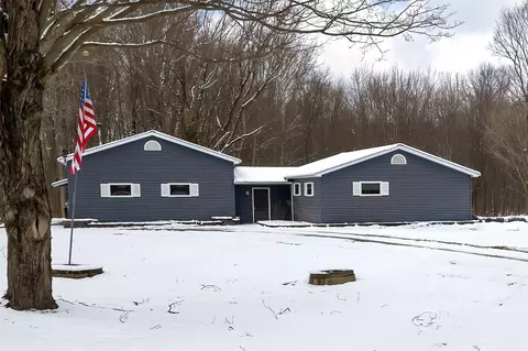 11466 Springfield Rd, Girard, PA 16417