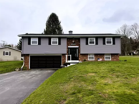 20332 Devore Rd, Meadville, PA 16335