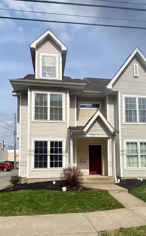 221 W Center St #1, Meadville, PA 16335