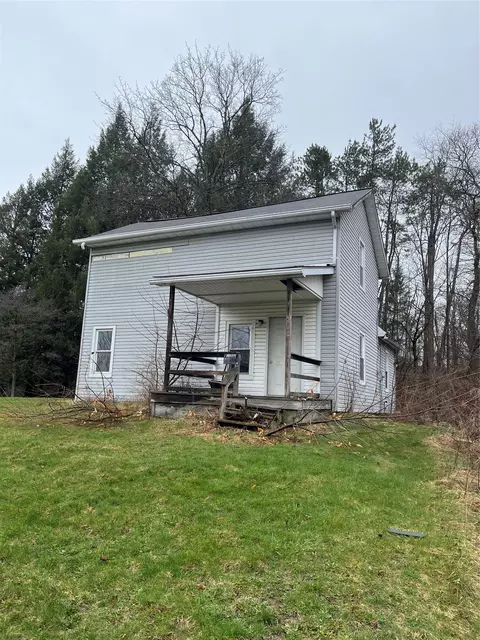 202 Washington St, Jamestown, PA 16134