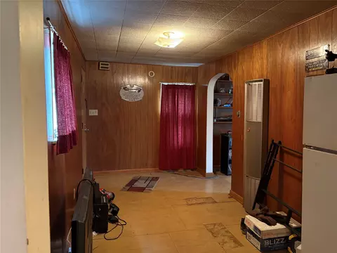 Entry Way - 604 E South St, Corry, PA 16407 photo 1 of 2