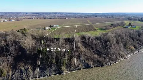 0000 E Lake Rd, North East, PA 16428