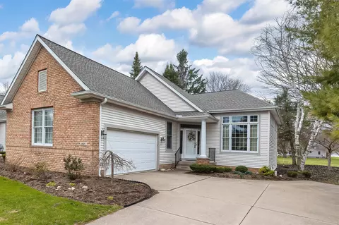 1925 Campden Way, Fairview, PA 16415