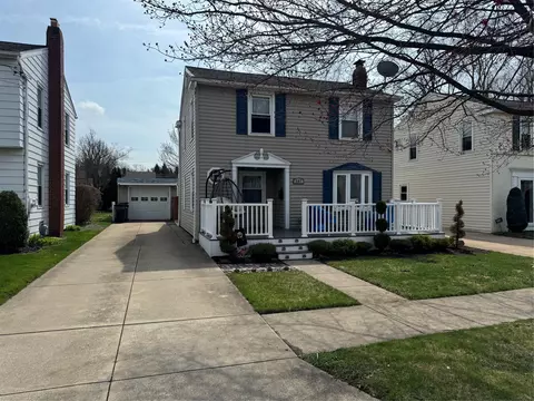 347 E 35th St, Erie, PA 16504