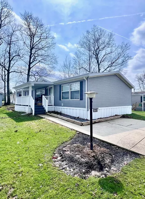 1645 Glenhaven Ln, Erie, PA 16509