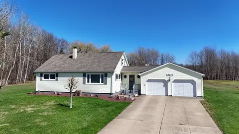10127 Oliver Rd, Mckean, PA 16426