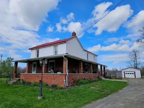 8125 Lake Pleasant Rd, Erie, PA 16509