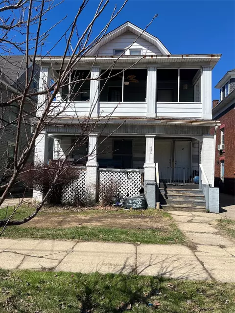 636 E 6th St, Erie, PA 16507