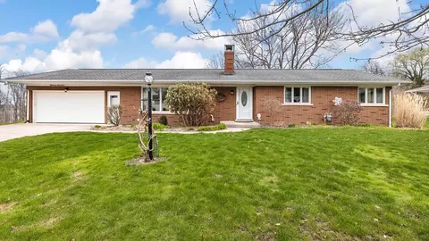 5737 Glenview Dr, Erie, PA 16509