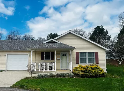 1200 Rice Ct, Erie, PA 16505