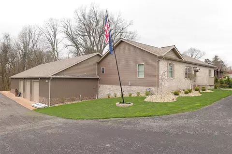102 Victor Rd, Butler, PA 16001